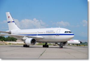 Airbus A-310 FAeB-CA-02-Douchanbe-26mai2008-DSC_0065.jpg